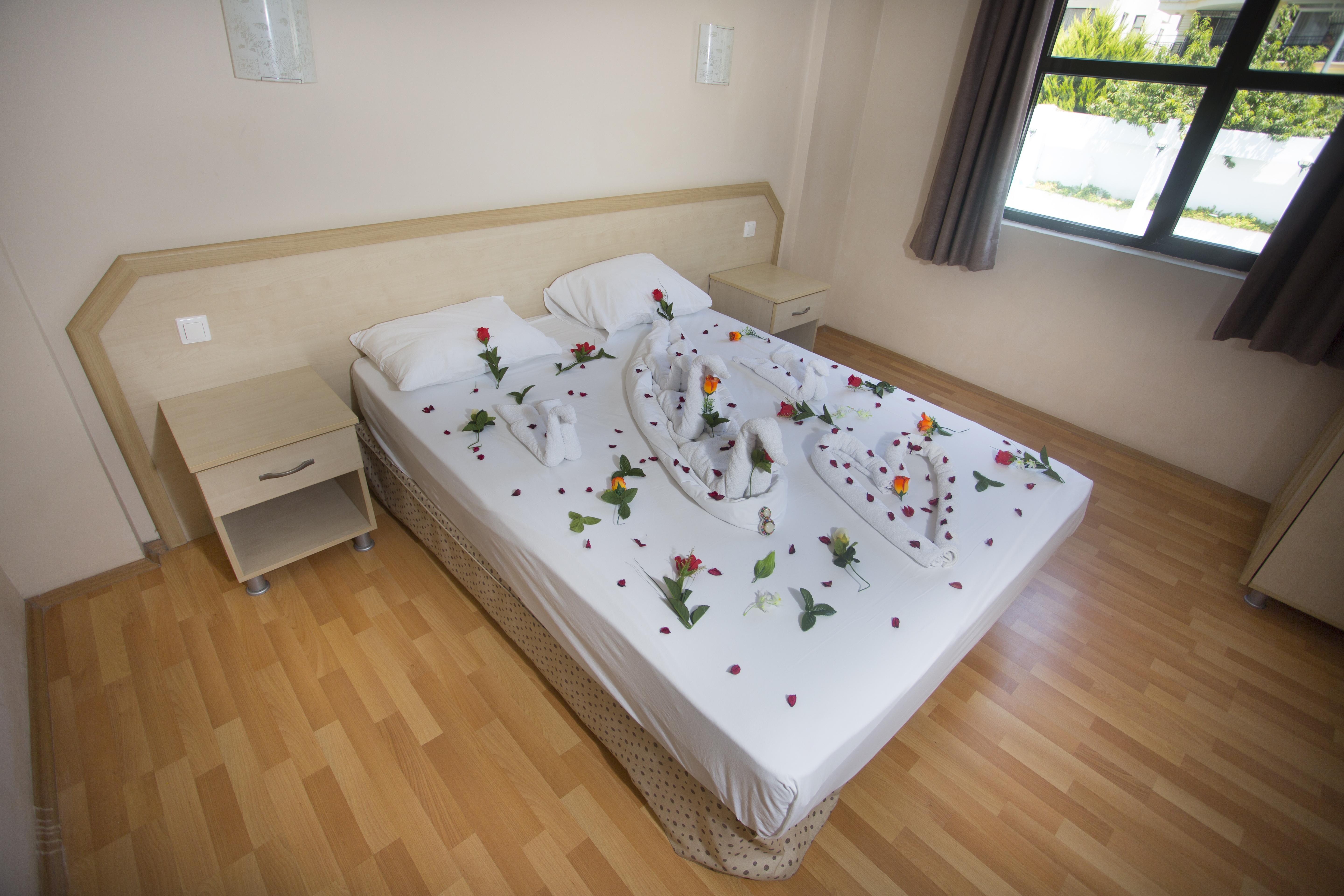 Tuntas Suites Altinkum Дидим Екстериор снимка
