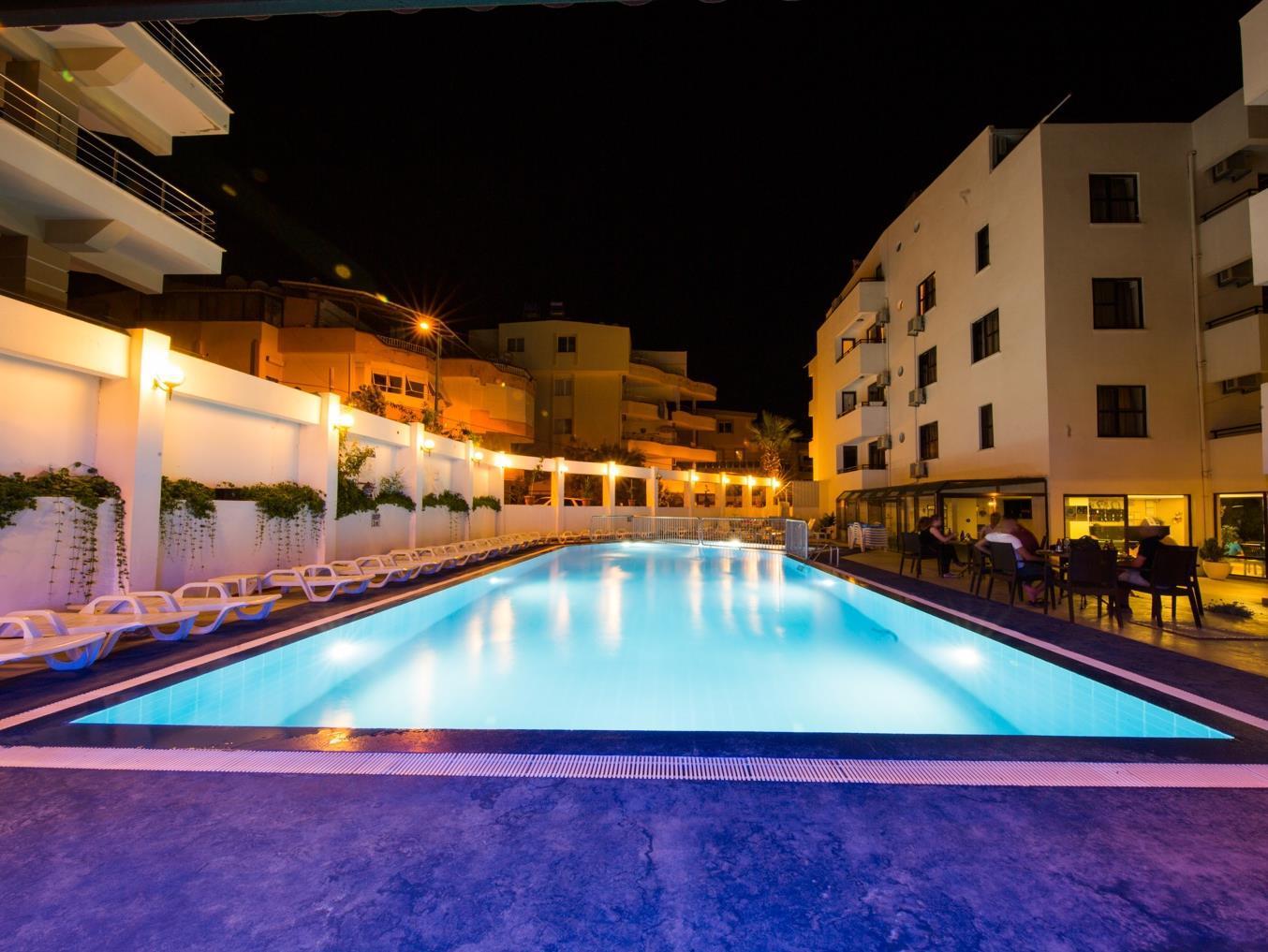 Tuntas Suites Altinkum Дидим Екстериор снимка
