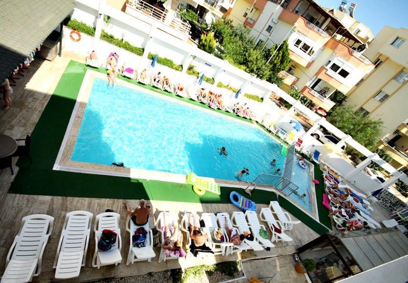 Tuntas Suites Altinkum Дидим Екстериор снимка