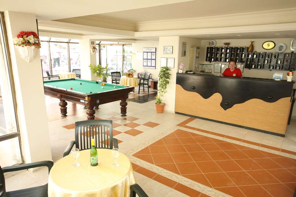 Tuntas Suites Altinkum Дидим Ресторант снимка